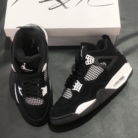 Nike Air Jordan 4 retro “white thunder” - Picture 2 of 8